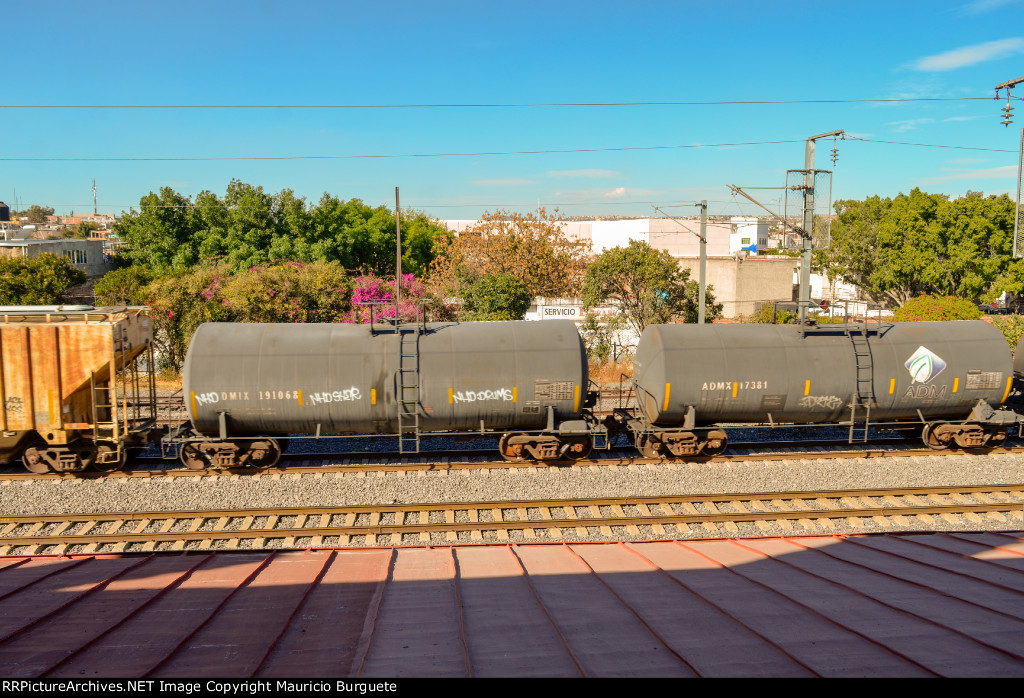 DMIX Tank Car